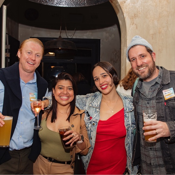 Meet your Posher, Tayleah ❤️🌞😇 - Picture 3 of 11